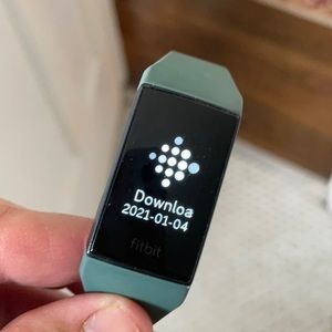 Fitbit charge 4 bundle